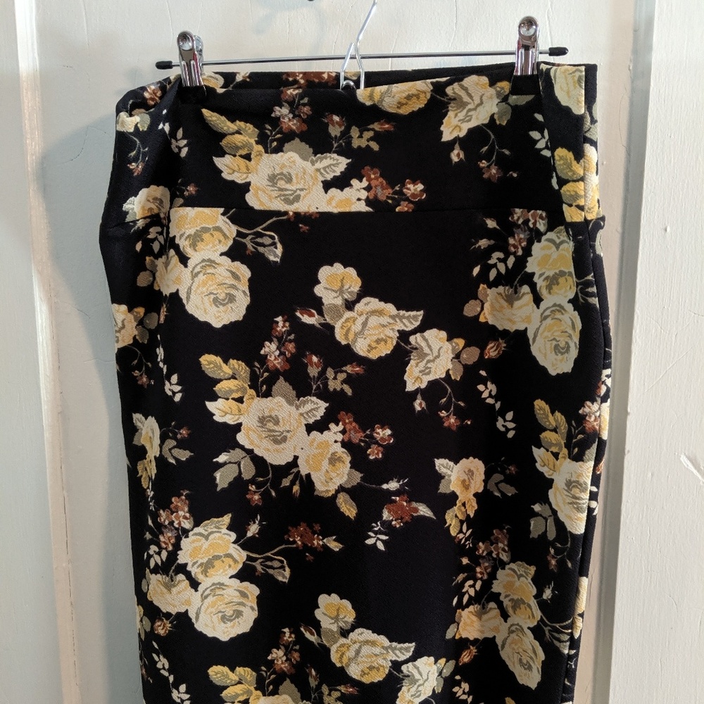 LuLaRoe Cassie